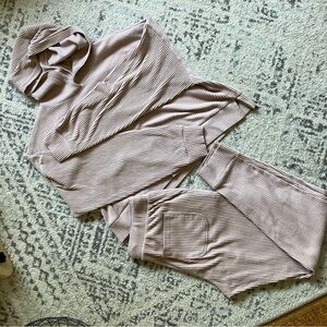 Alo Yoga Muse Sweat Suit Ribbed Jogger Pants Matching Crop Sweatshirt Pant Sz L